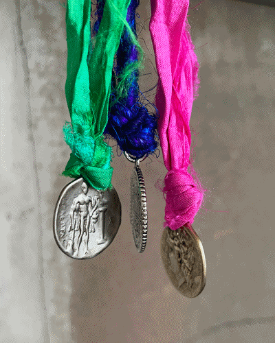COLOR COIN NECKLACE