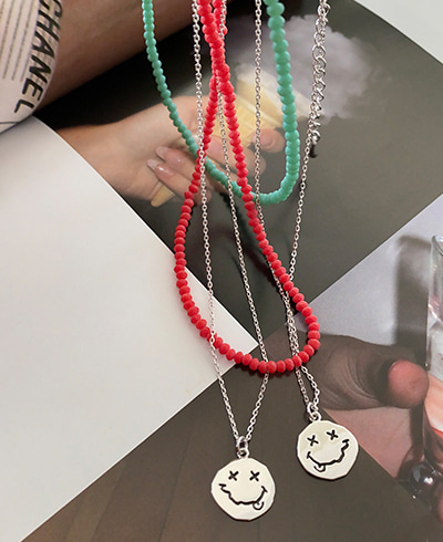 SMILE BEADS NECKLACE