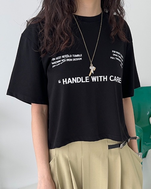 HANDLE CROPPED TEE
